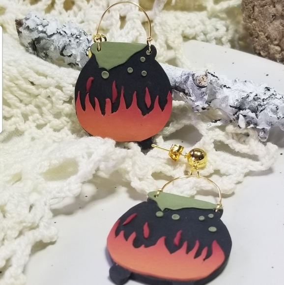 Handcrafted polymer clay earrings - Picture 3 of 4